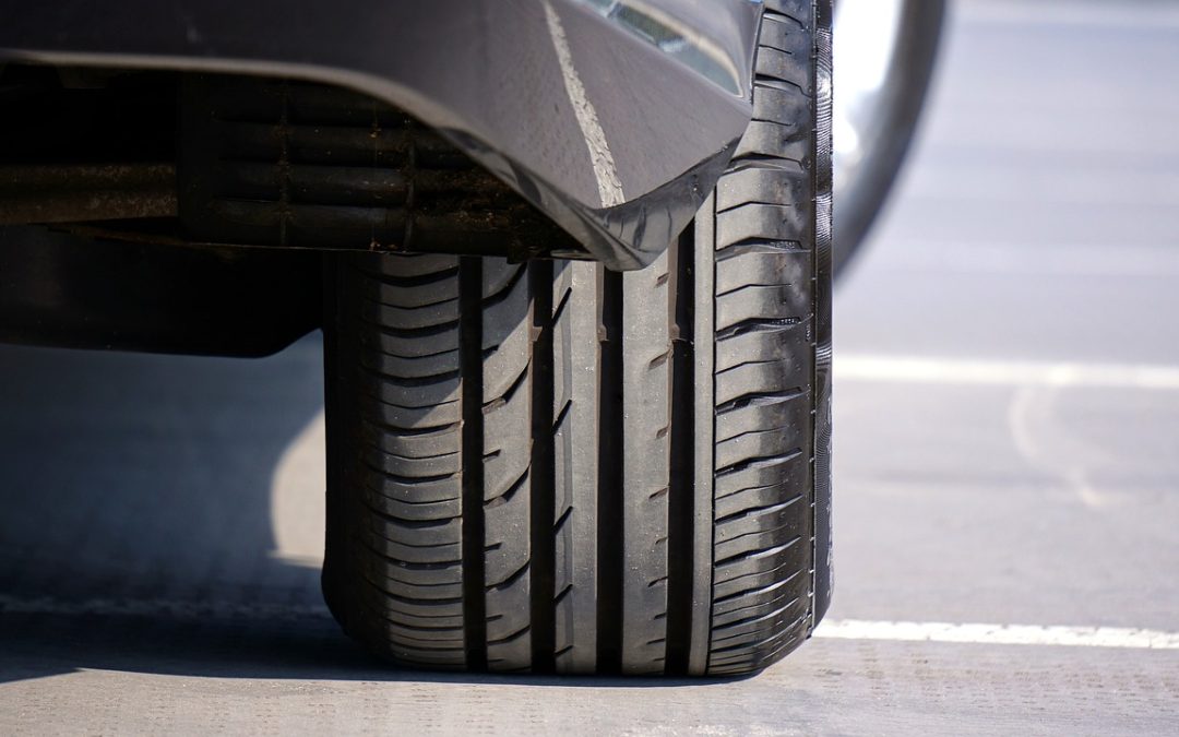 How to Avoid Tire Blowouts: Causes and Maintenance Tips
