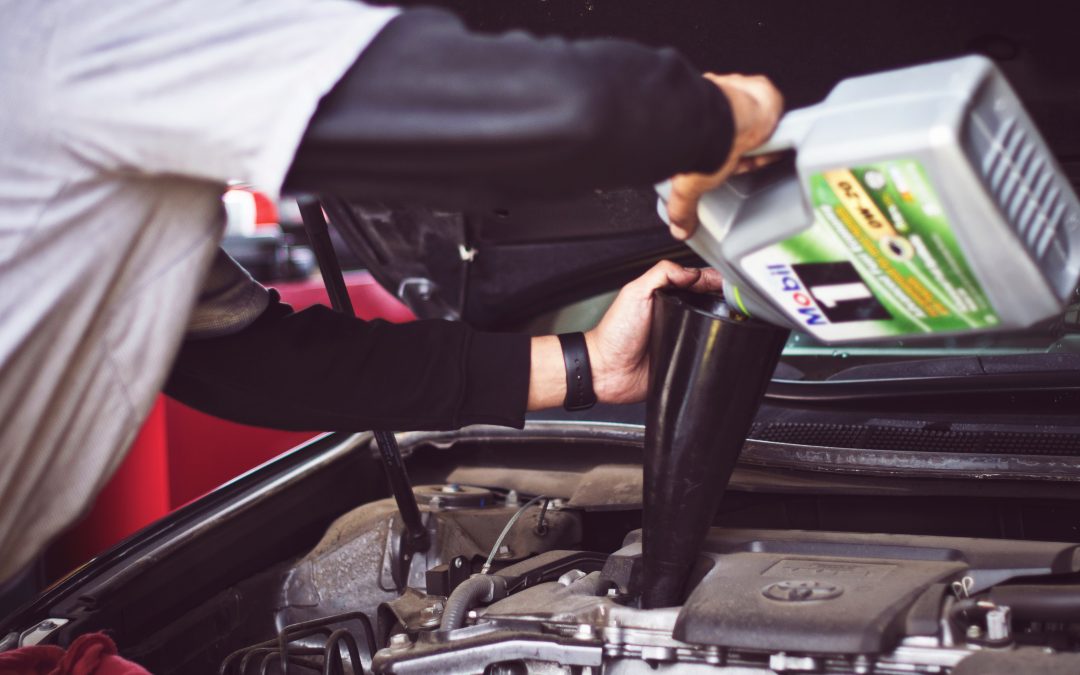 4 Signs You Need to Schedule Vehicle Maintenance Service